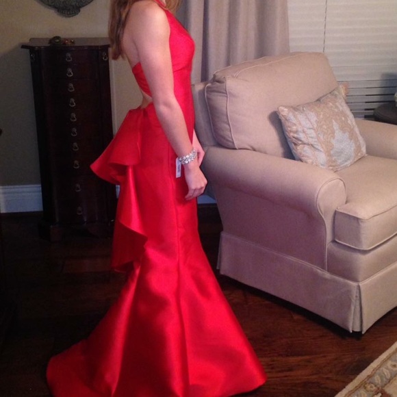 Sherri Hill Formal Dress - Picture 2 of 3
